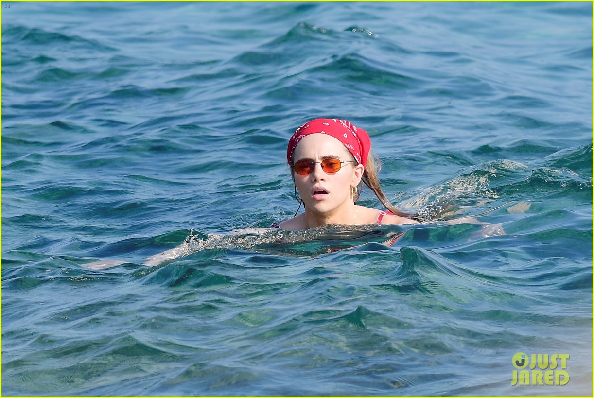 Photo suki waterhouse bikini in france 45 Photo 4472997 Just Jared Entertainment News