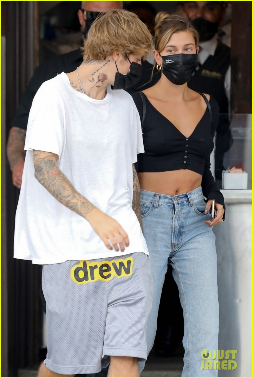 Justin Bieber Shows Off New Neck Tattoo While at Lunch with Hailey