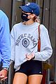 kaia gerber jacob elordi holding hands in nyc 09