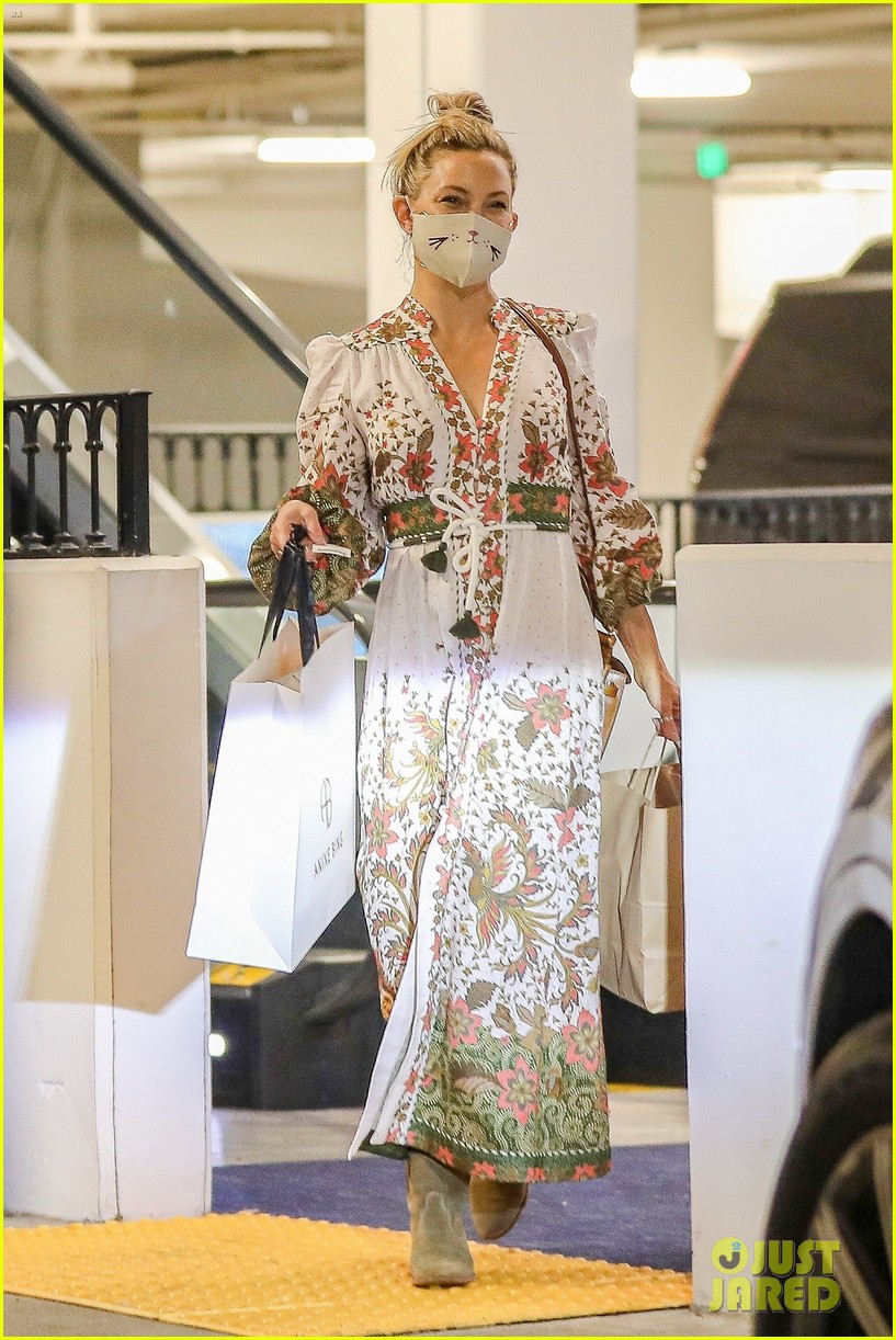 Kate Hudson Celebrates 20th Anniversary of 'Almost Famous' Photo