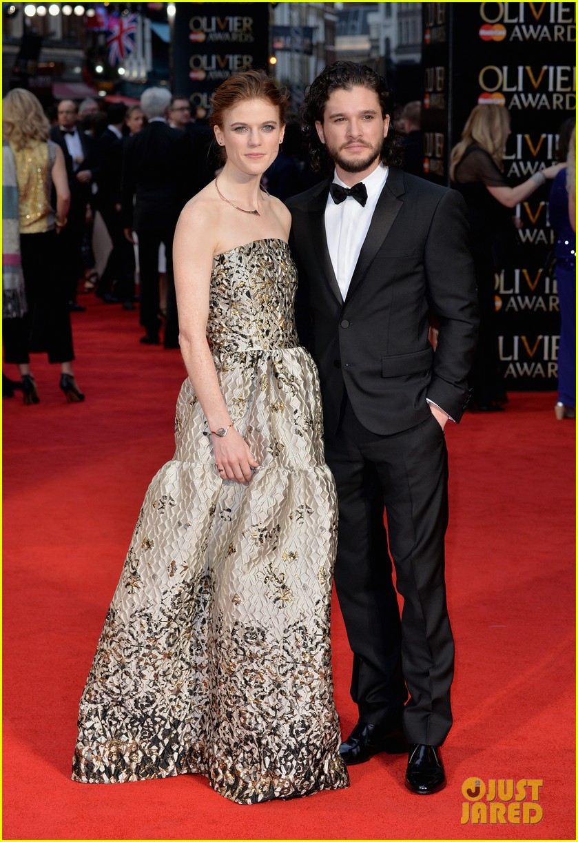 Rose Leslie Is Pregnant, Expecting First Child with Kit Harington(02)