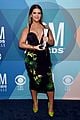 maren morris wins female artist of the year at acm 05