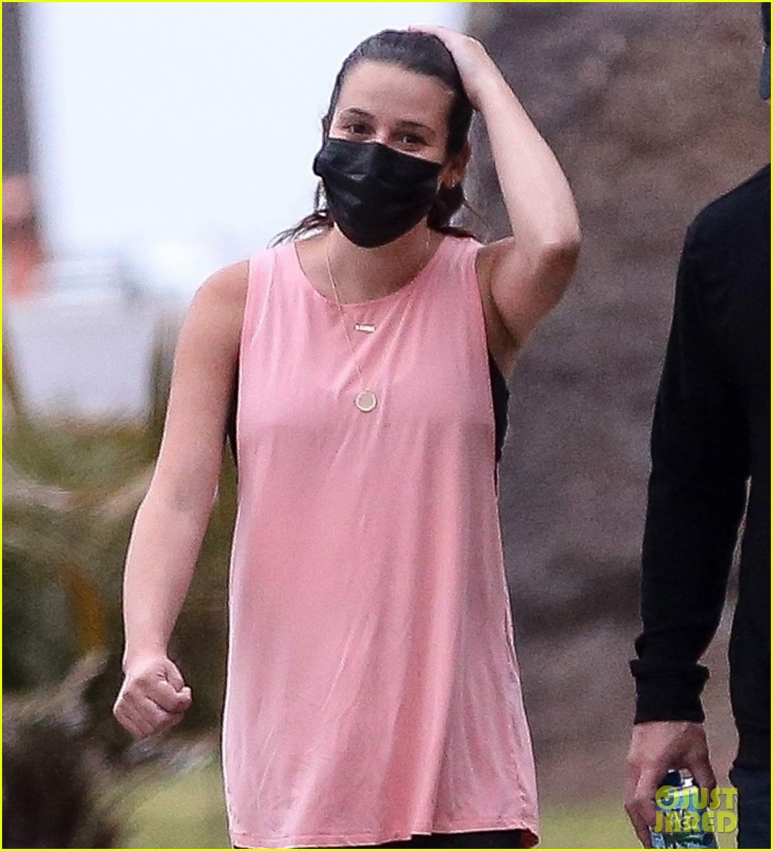lea michele walk with zandy reich after giving birth 094481412