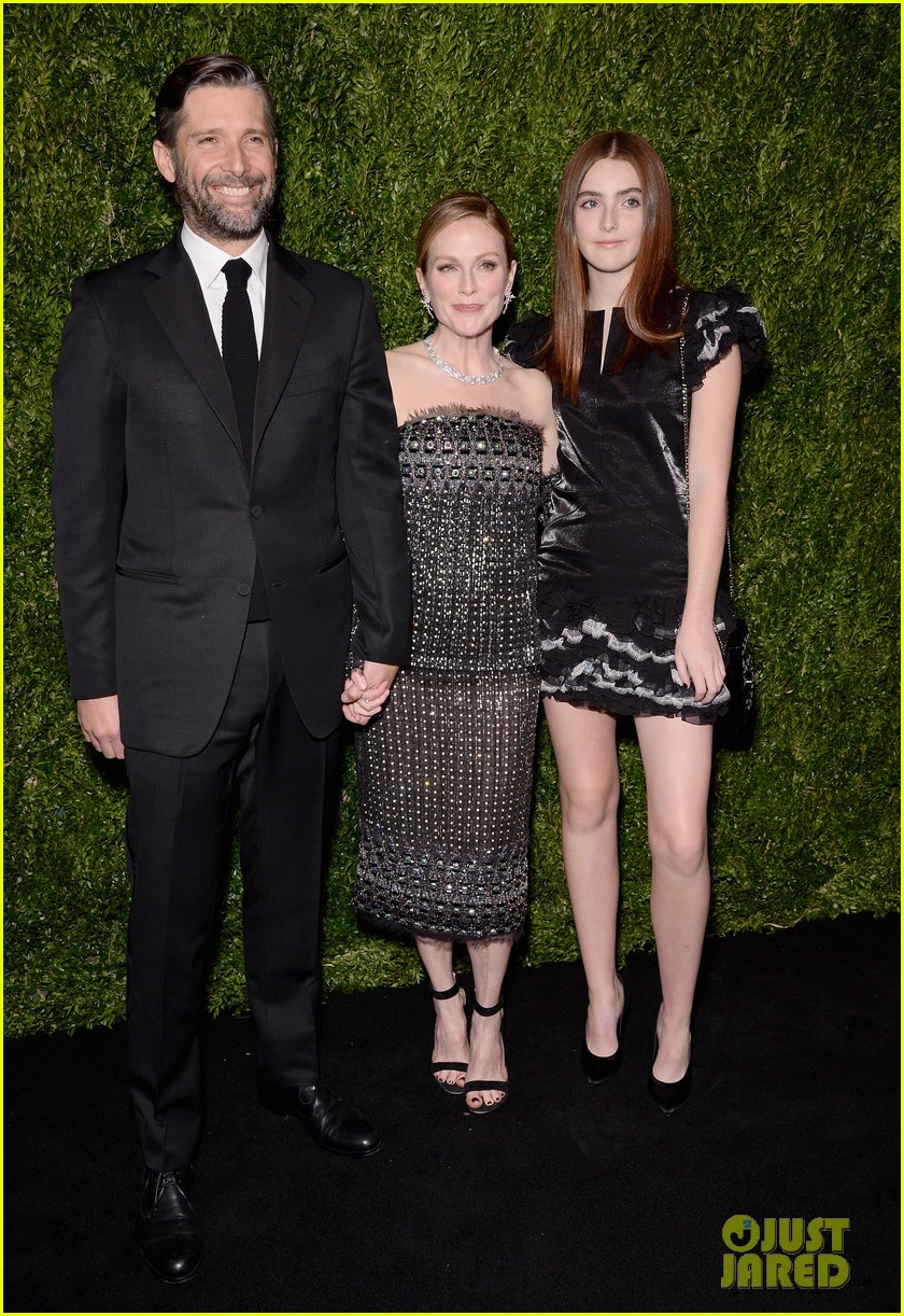 Julianne Moore Shares Secret to a Great Marriage After 24 Years with