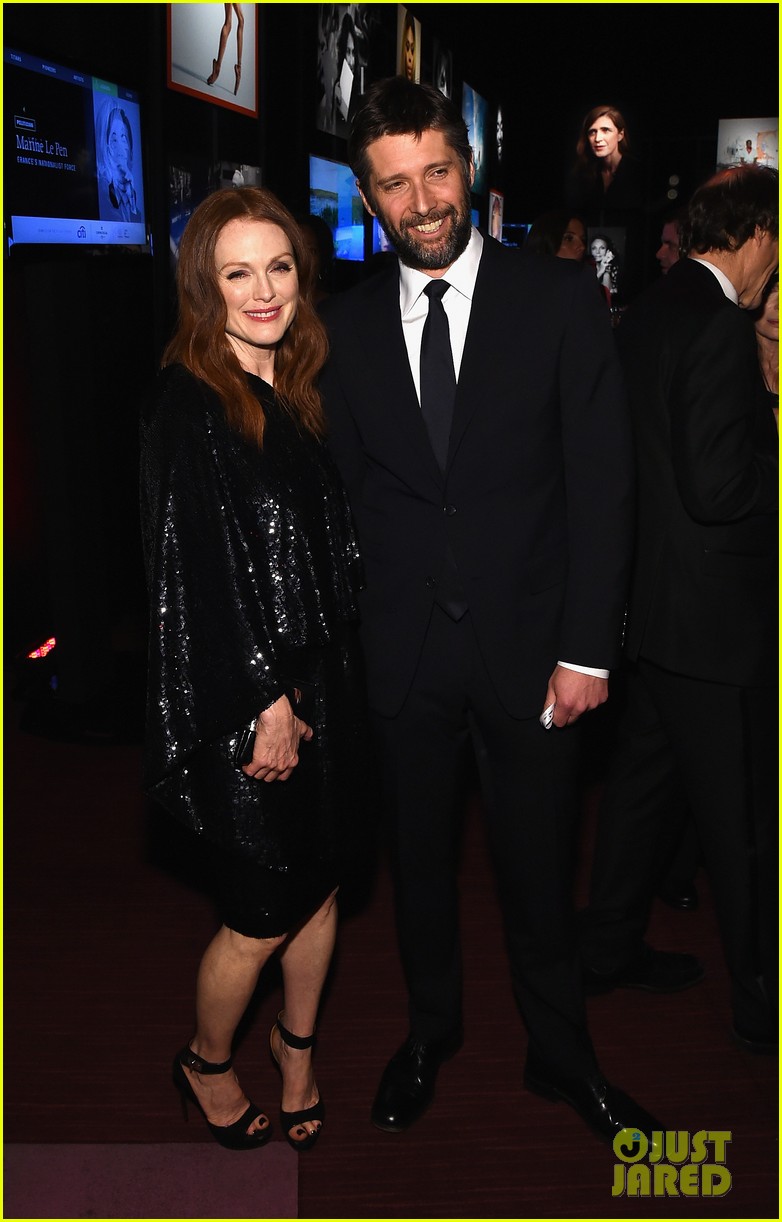 Julianne Moore Shares Secret to a Great Marriage After 24 Years with