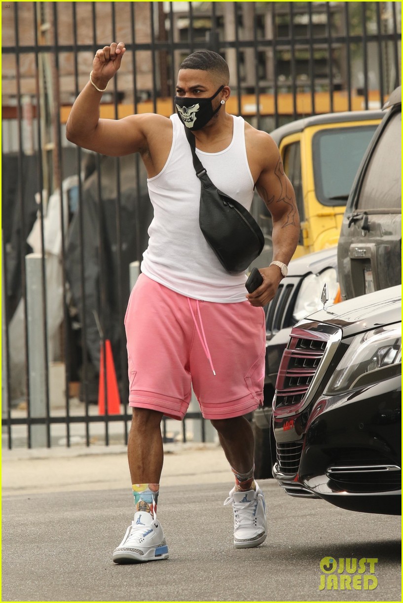 nelly big arm muscles dwts practice 014482933