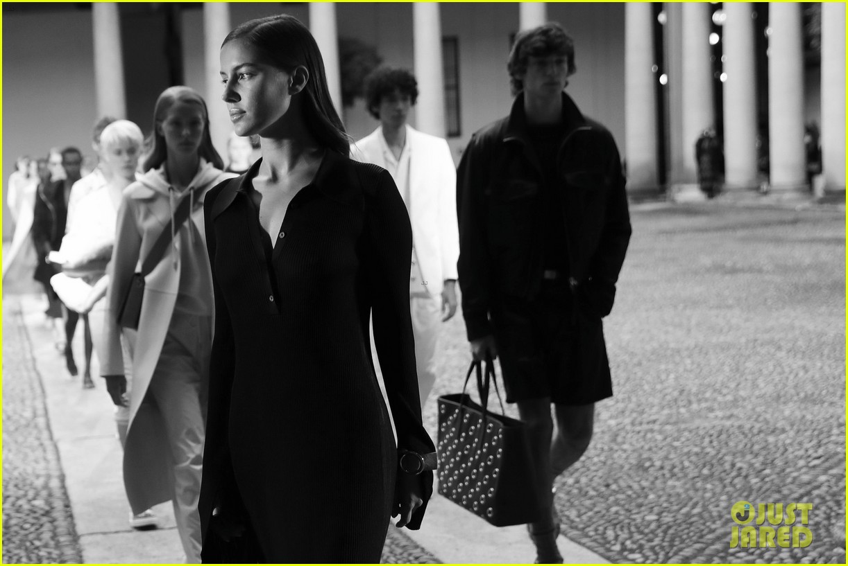 Brad Pitt's Girlfriend Nicole Poturalski Walks the Runway During Milan