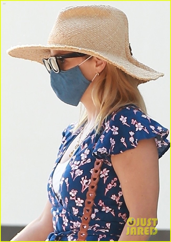 reese witherspoon spa september 2020 024480907