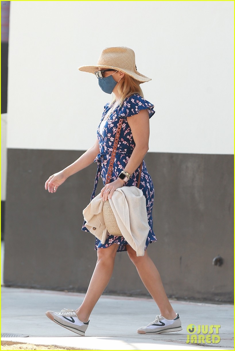 reese witherspoon spa september 2020 034480908
