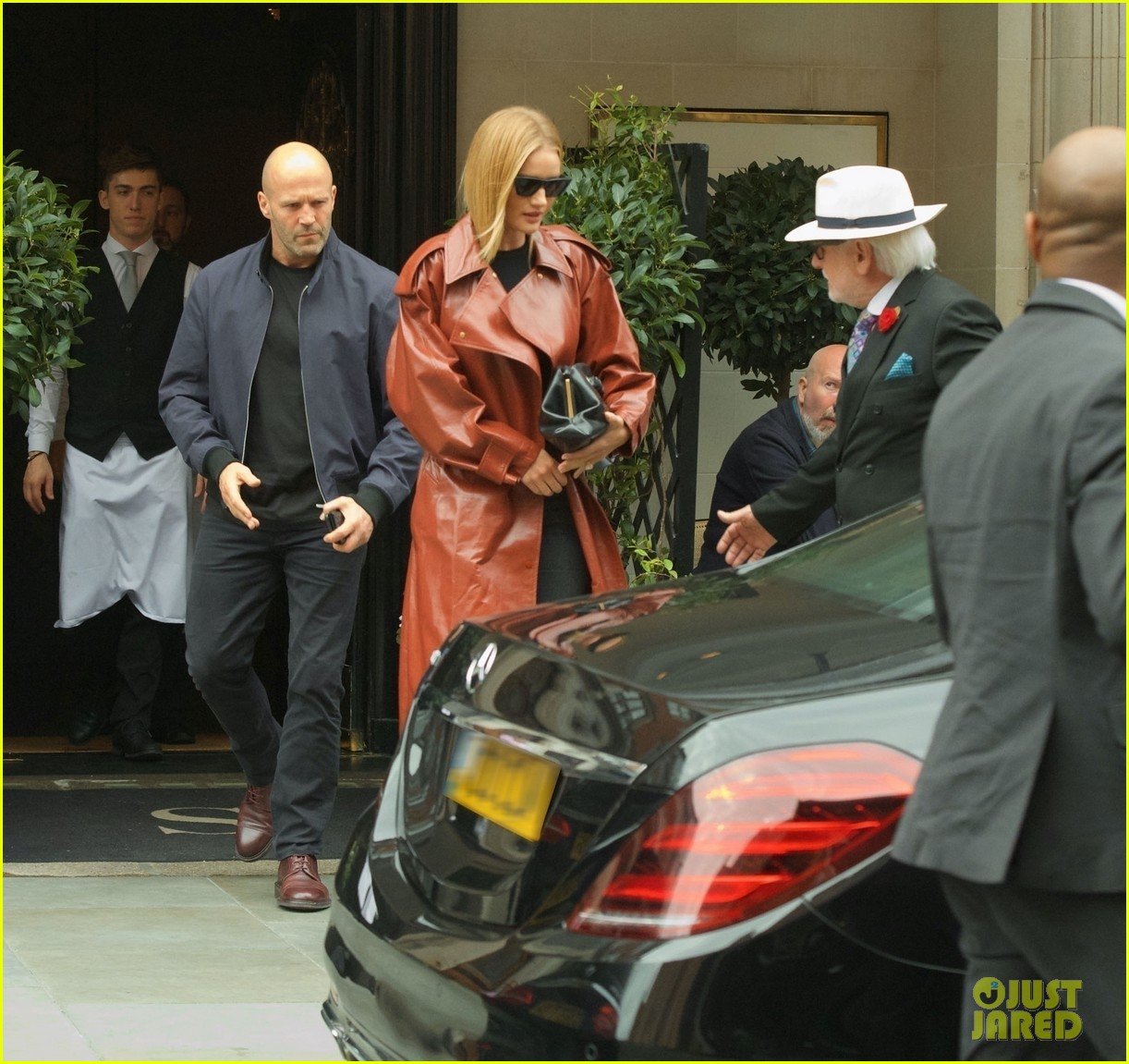 jason statham rosie huntington whiteley out for lunch 274480739