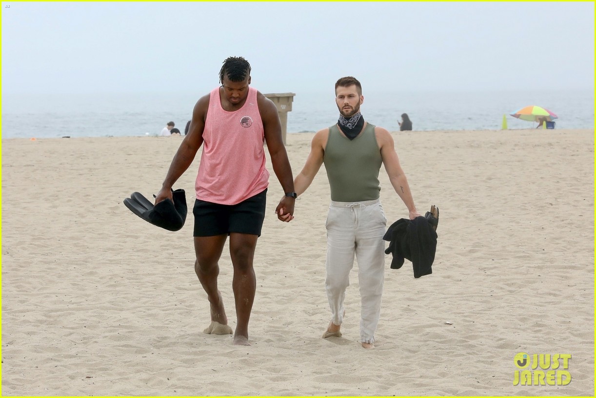 NFL Player Ryan Russell Flaunts PDA with Boyfriend Corey O'Brien During ...
