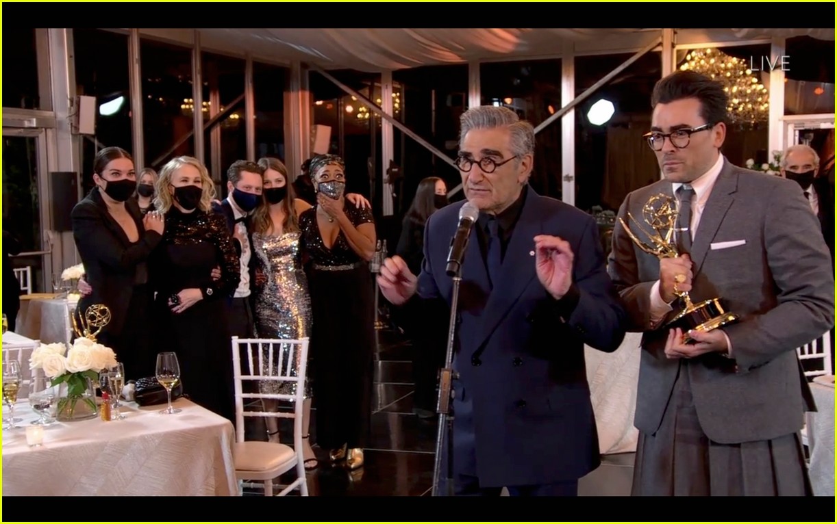 'Schitt's Creek' Wins All 7 Possible Awards at Emmys 2020, First Show to Sweep! Photo 4485649