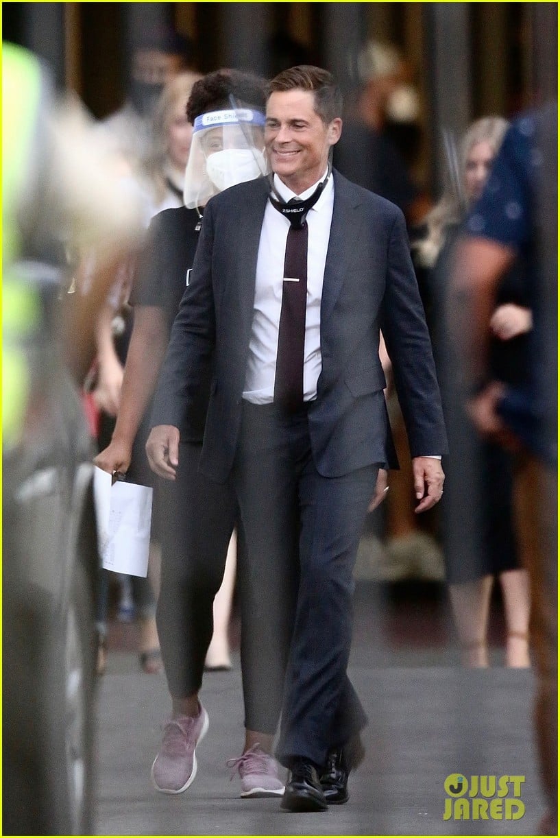 Rob Lowe, Allison Janney, & More 'West Wing' Cast Members Arrive for