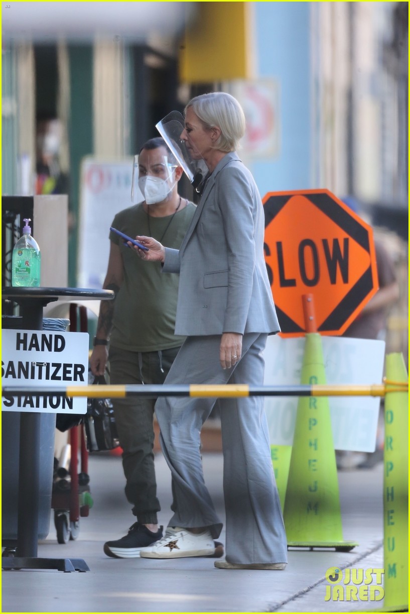 Photo west wing cast members arrive for reunion taping in nyc 29