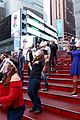 broadway stars come together in times square 02