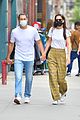 katie holmes emilio vitolo hold hands out nyc 14