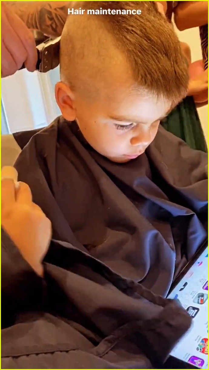 Scott Disick & Kourtney Kardashian's Son Reign Has a Mohawk Now! Photo(00)