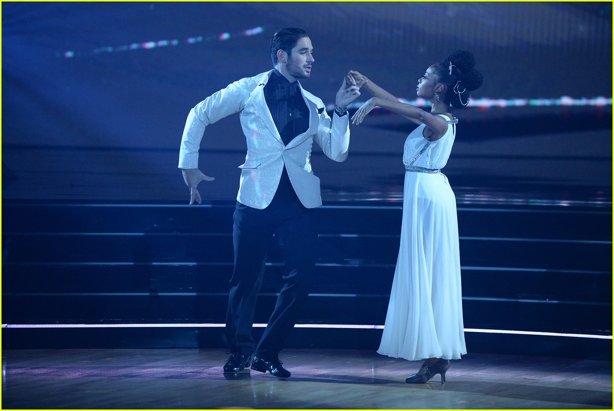 Skai Jackson Earns First 10 of 'DWTS' Season for Dance Dedicated to(02)