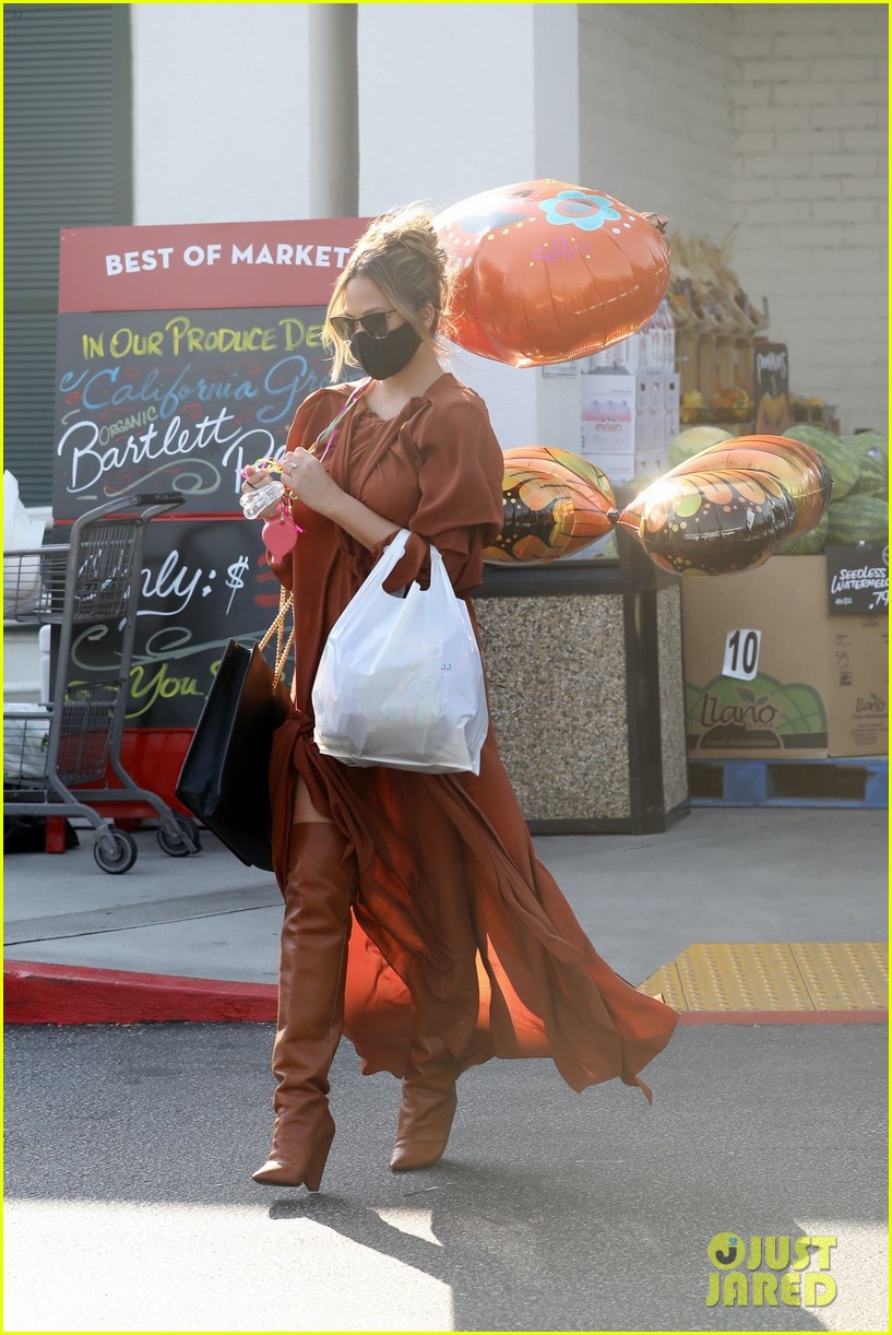 Chrissy Teigen Steps Out for First Time with John Legend After