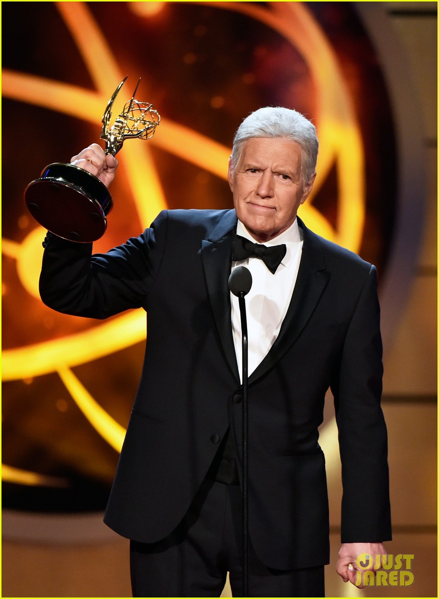 Alex Trebek Dead - Beloved ‘Jeopardy’ Host Dies at 80: Photo 4498740