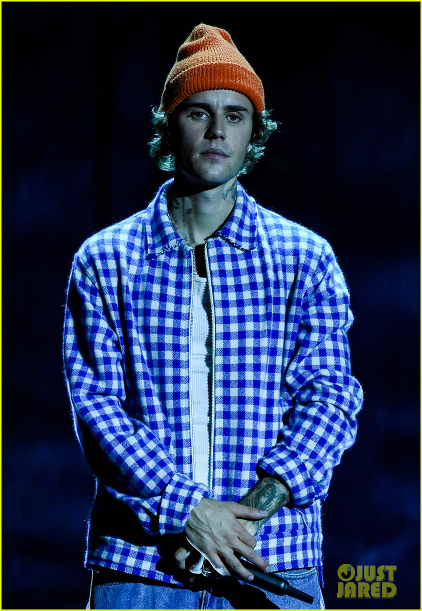 Justin Bieber Opens American Music Awards 2020 with Performance of