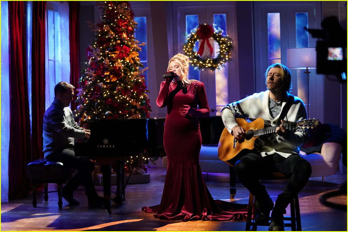 Cma Country Christmas 2022 Lineup Abc's Cma Country Christmas 2020 - Performers & Celebrity Guest Lineup  Revealed!: Photo 4504774 | Abc, Cma Country Christmas Pictures | Just Jared