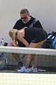 russell crowe kisses britney theriot 75