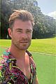 chris hemsworth jokes around while golfing with his son brother liam 01