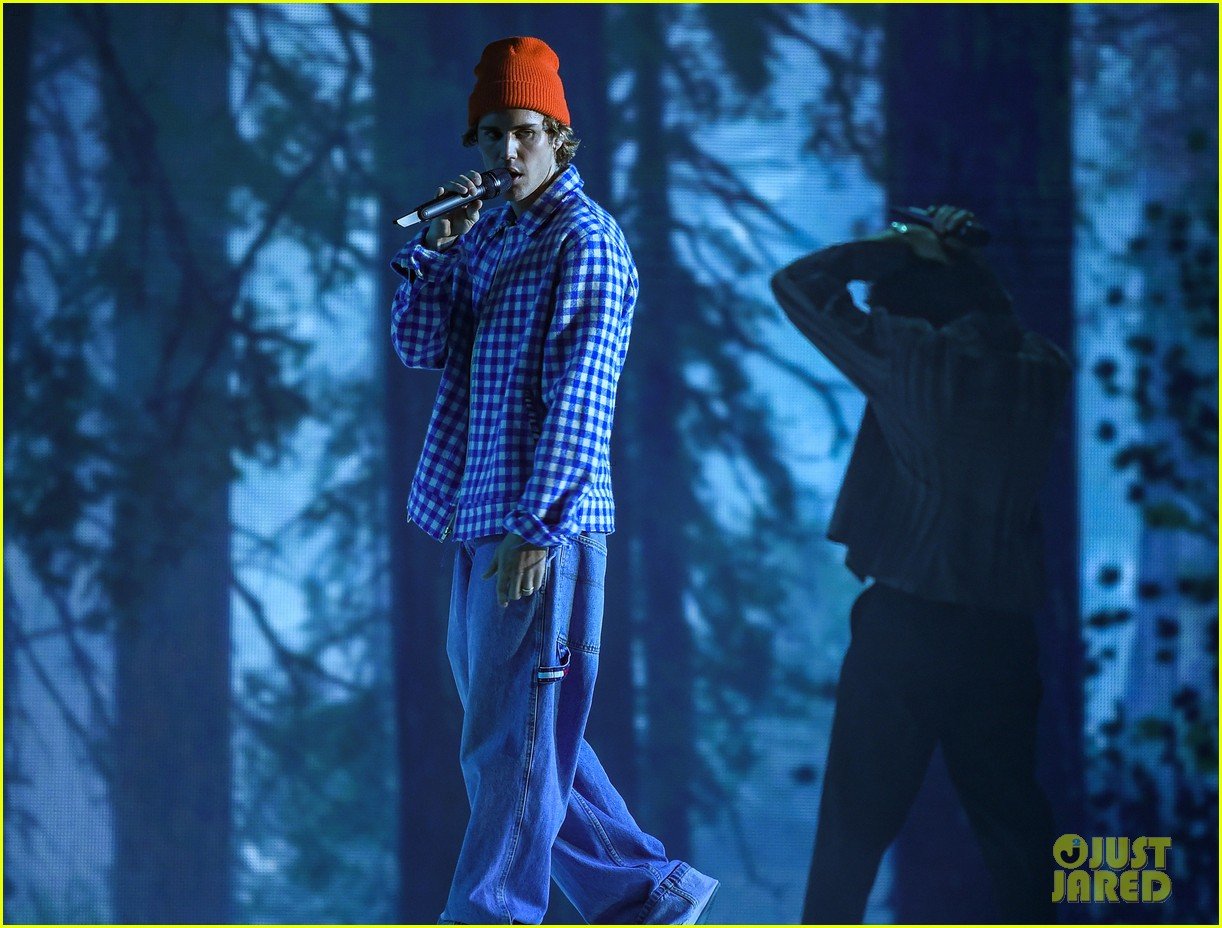 Justin Bieber & Shawn Mendes Perform New Song 'Monster' for First Time