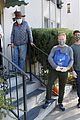 jesse tyler ferguson justin mikita help hand out food ahead of thanksgiving 02