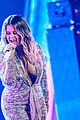 maren morris wins female vocalist of the year at cma awards 14
