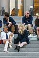 you have to see these new pics of thomas doherty gossip girl cast filming on the steps 04