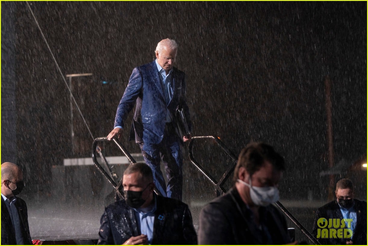 Donald Trump Complains About Cold Weather After Joe Biden Spoke in the