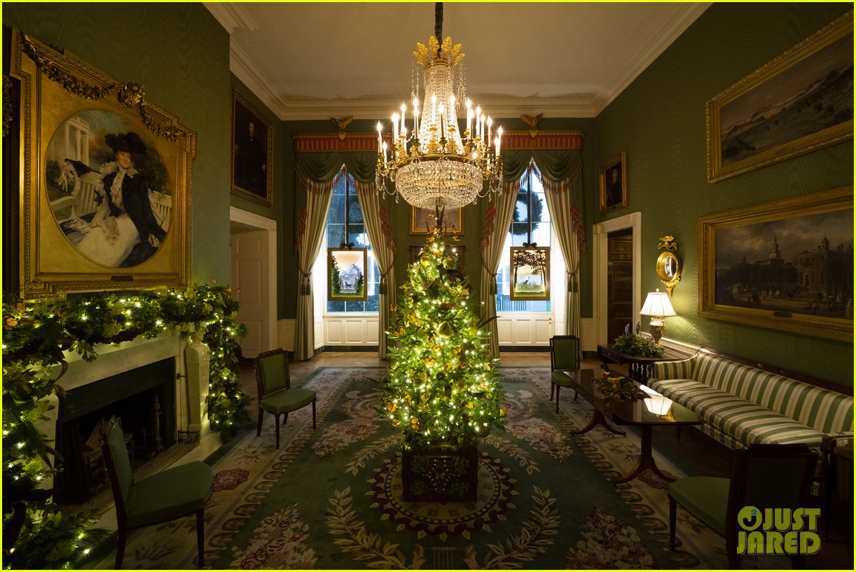 Melania Trump Unveils White House Christmas Decorations & Immediately