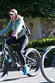 robin wright bike ride with husband 04