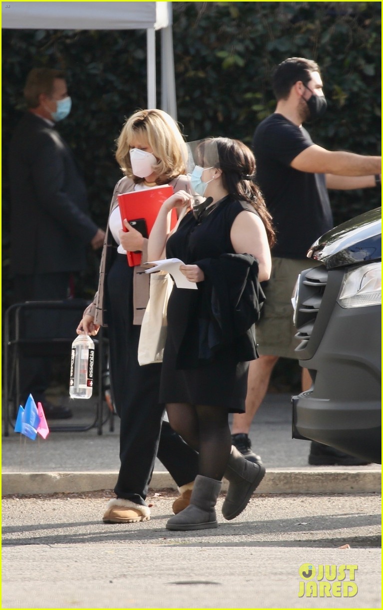 Beanie Feldstein Seen In Costume as Monica Lewinsky on 'Impeachment