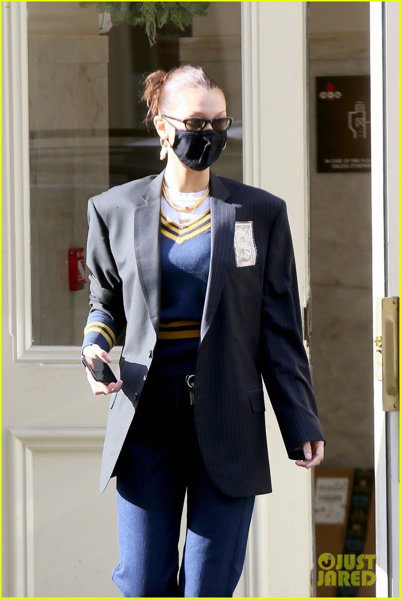 Bella Hadid Sports a Cool Look for Lunch with Friends in NYC: Photo