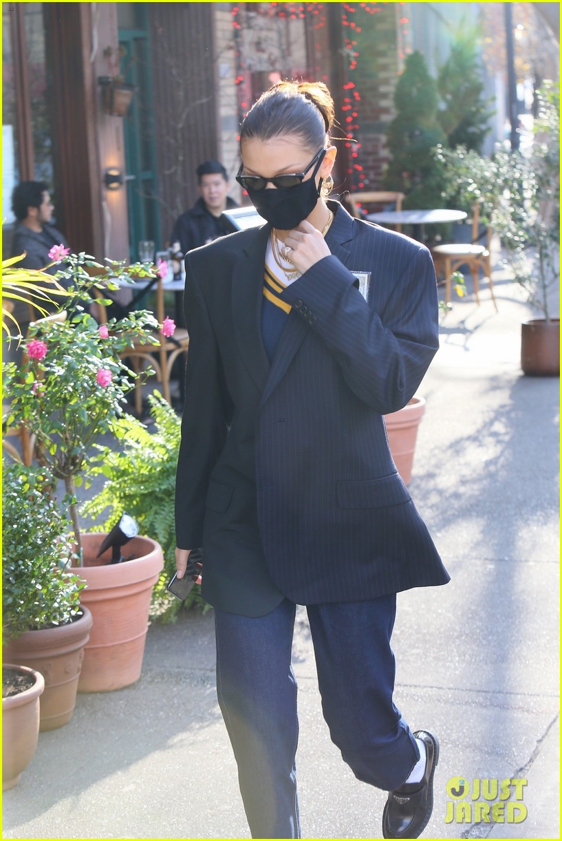 Bella Hadid Sports a Cool Look for Lunch with Friends in NYC: Photo