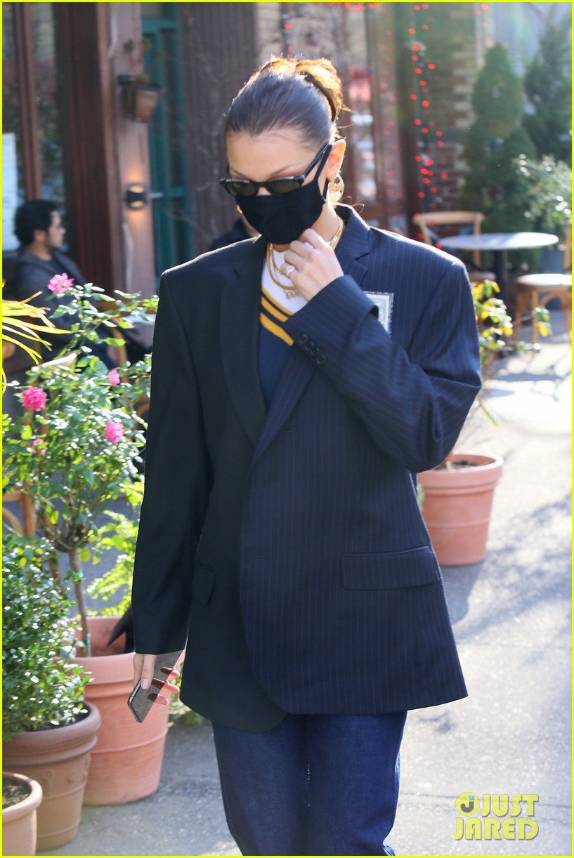 Bella Hadid Sports a Cool Look for Lunch with Friends in NYC: Photo