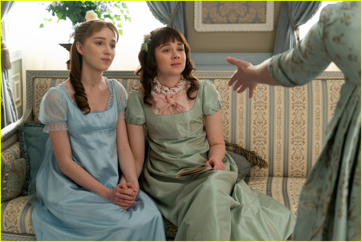 How Old is Daphne in 'Bridgerton'? The Books Provide the Answer!: Photo