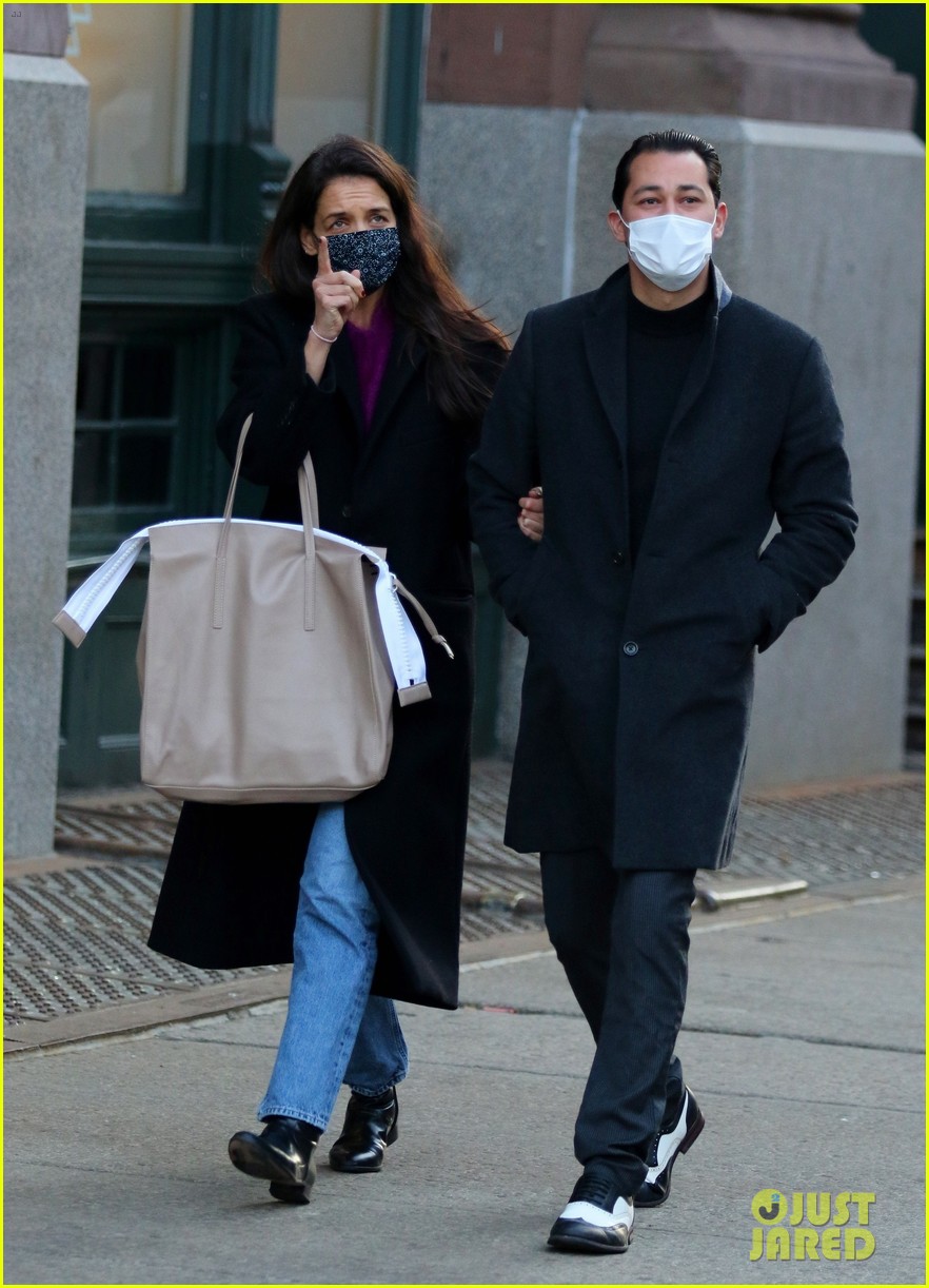 Katie Holmes & Boyfriend Emilio Vitolo Jr. Go for a PostChristmas NYC
