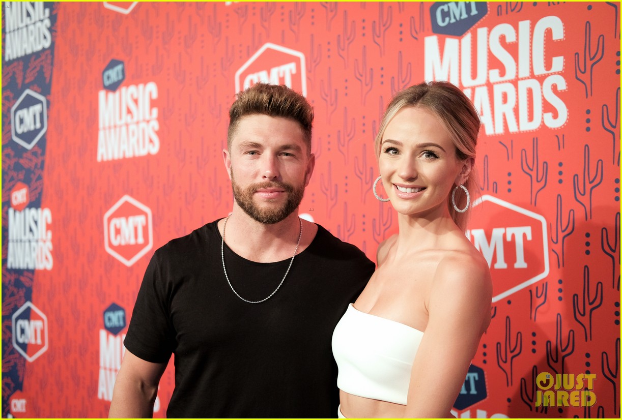 Lauren Bushnell Is Pregnant; Expecting First Child With Singer Chris