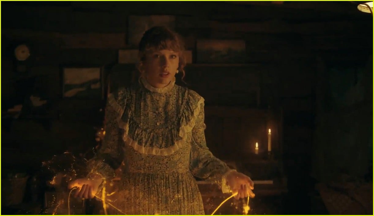 Taylor Swift Drops 
