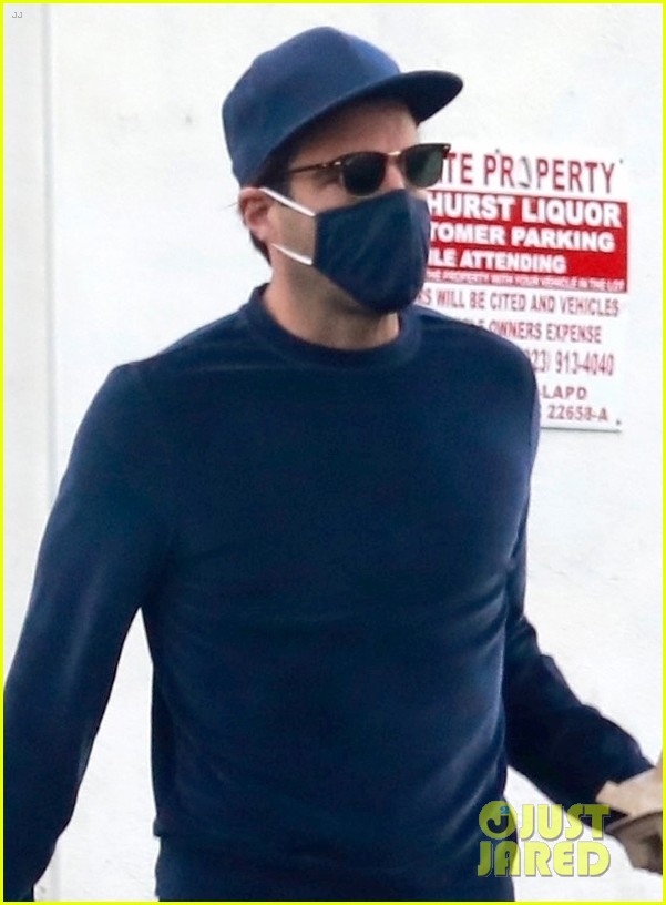 Zachary Quinto Keeps Things Cool in Blue While Picking Up Breakfast