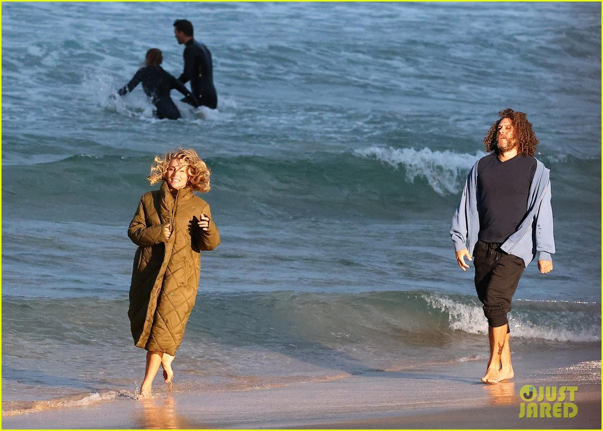 Photo: elsa pataky paul mescal beach scenes carmen set 10 | Photo