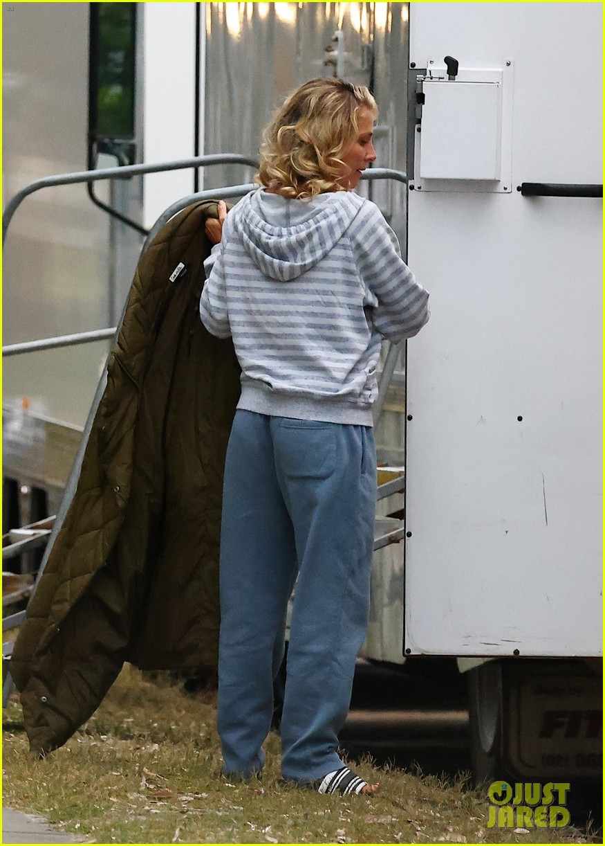 Photo: elsa pataky paul mescal beach scenes carmen set 51 | Photo