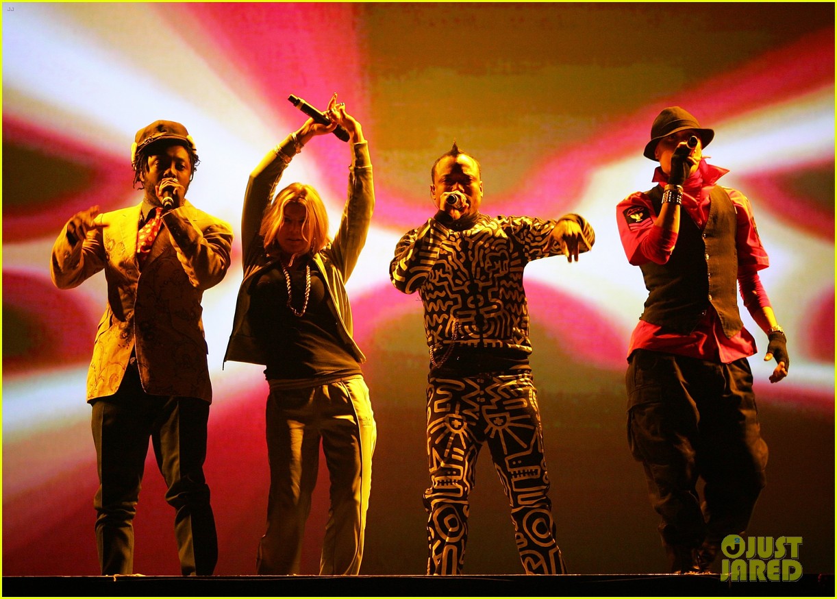 Fergie Is Trending Because People Just Realized She's Not an Original