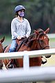 natalie portman takes horseback riding lesson in sydney 05