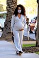 kelly rowland cradles major baby bump leaving doctors appointment 14