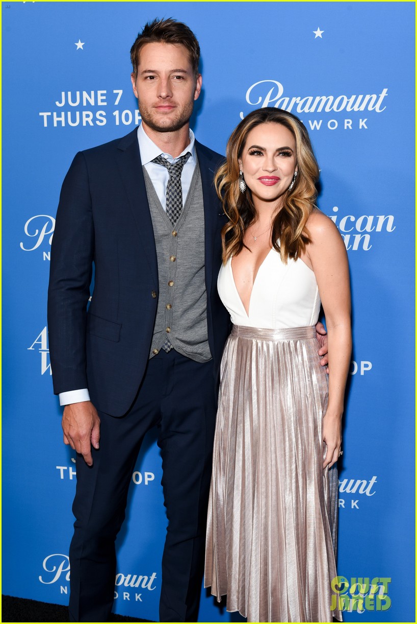 Photo: justin hartley chrishell stause divorce finalized 09 | Photo